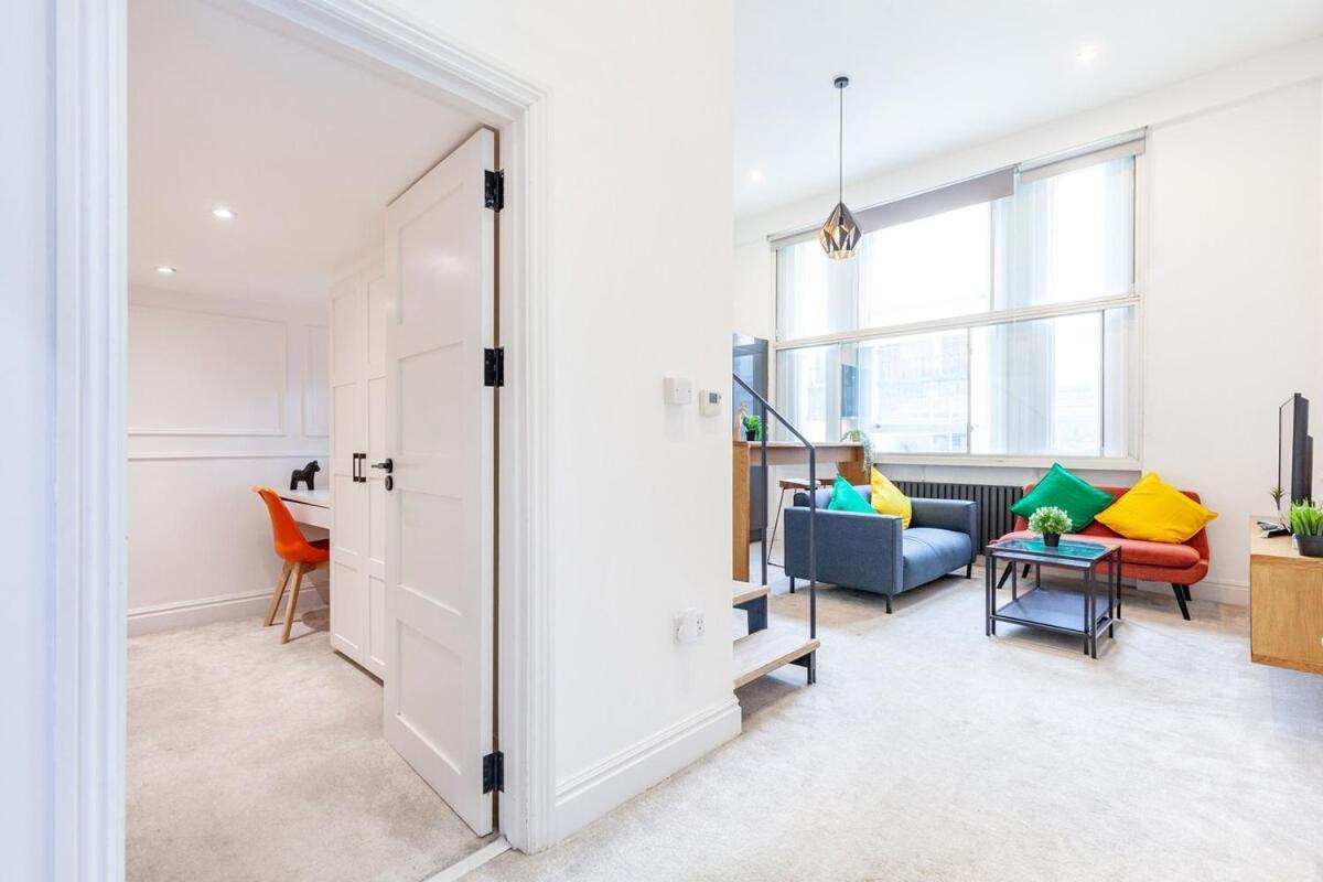 Two Bedroom Flat Next To Paddington St London