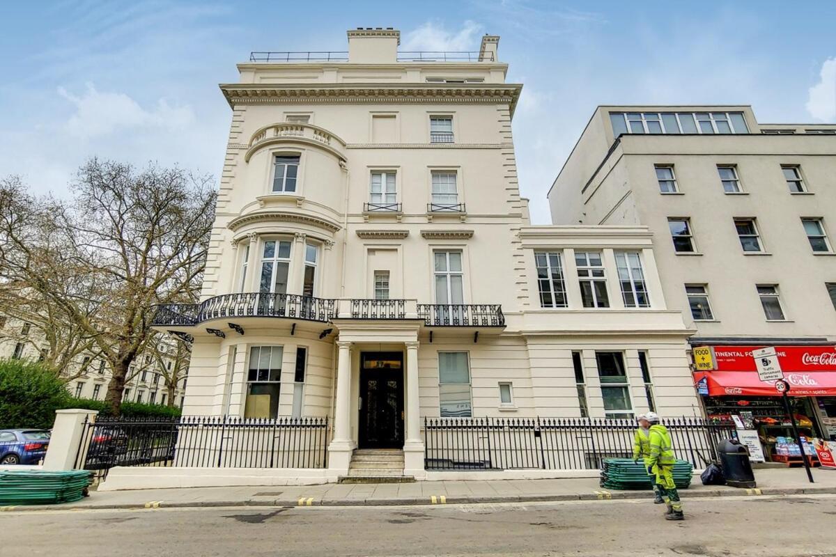 Two Bedroom Flat Next To Paddington St *